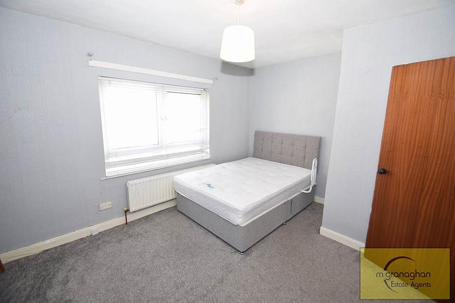 92 Beechmount Parade