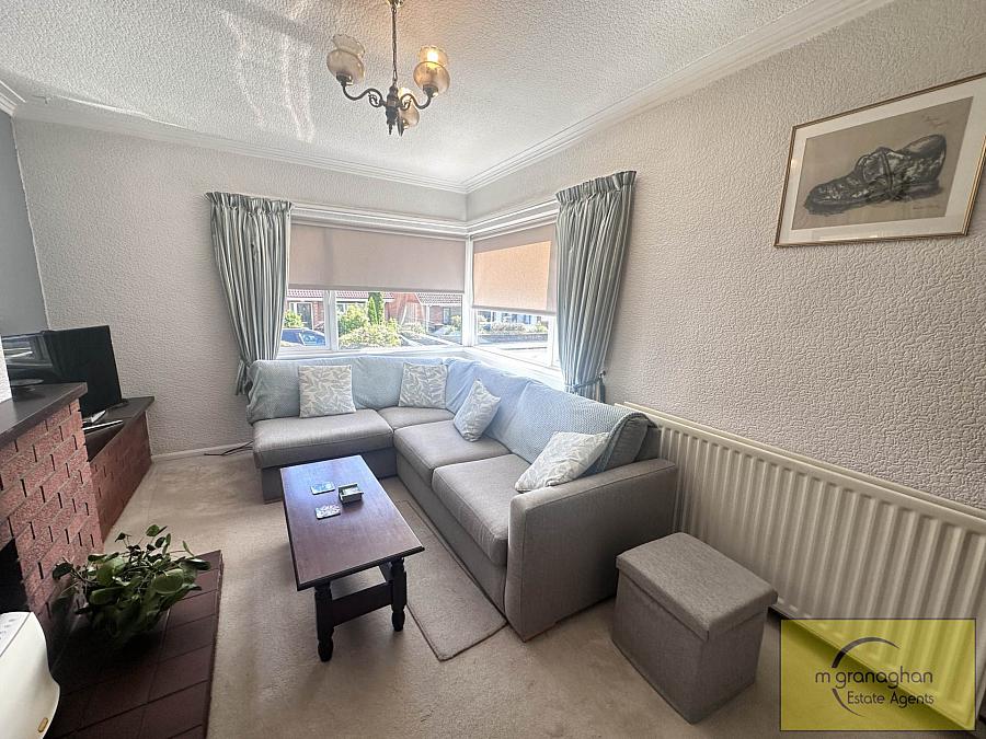 32 Killeaton Crescent