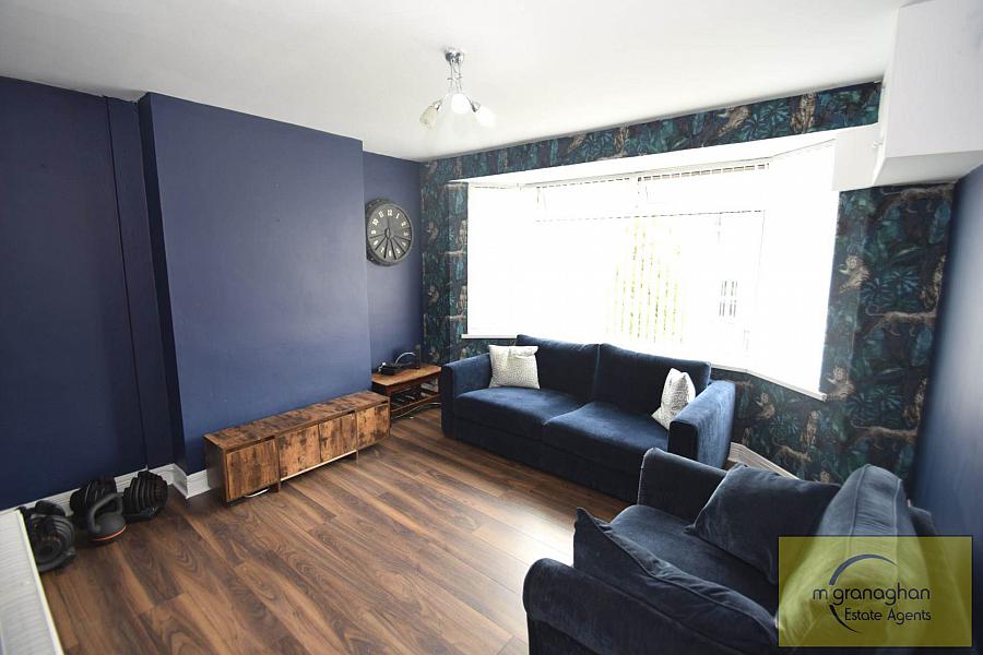 96 Upper Dunmurry Lane 96 Upper Dunmurry Lane