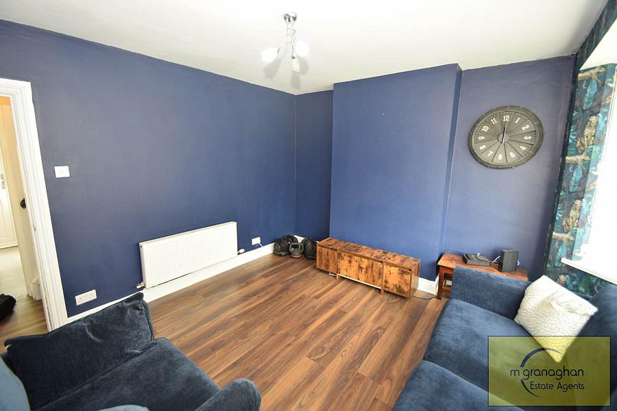 96 Upper Dunmurry Lane 96 Upper Dunmurry Lane