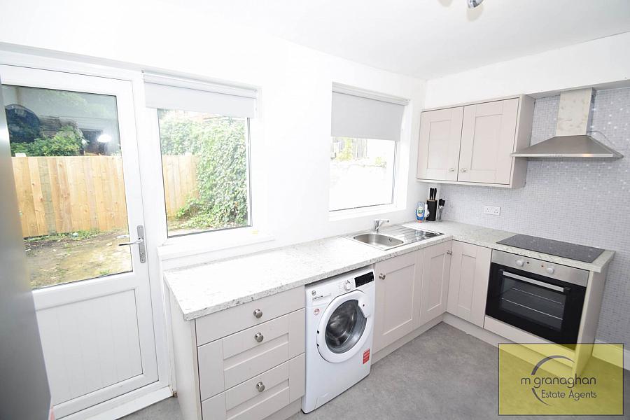 96 Upper Dunmurry Lane 96 Upper Dunmurry Lane
