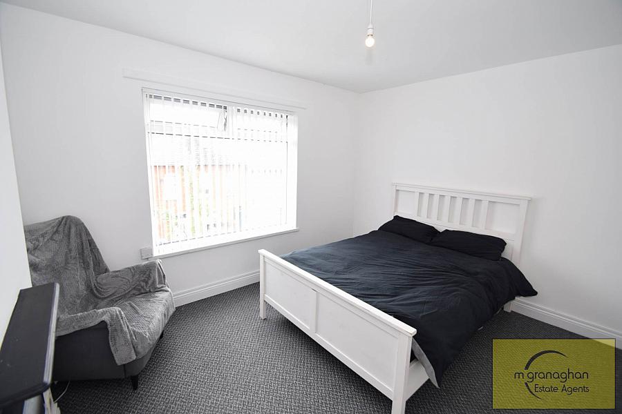 96 Upper Dunmurry Lane 96 Upper Dunmurry Lane