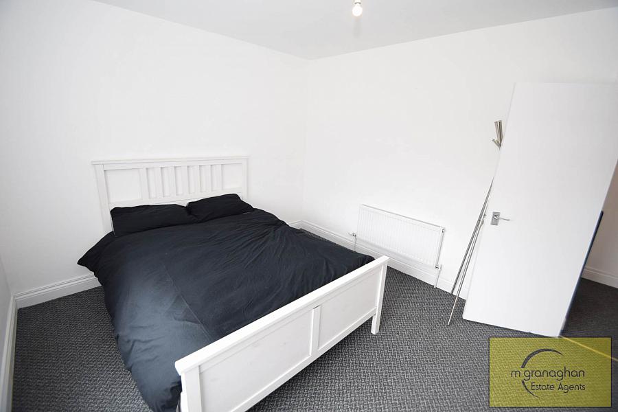 96 Upper Dunmurry Lane 96 Upper Dunmurry Lane