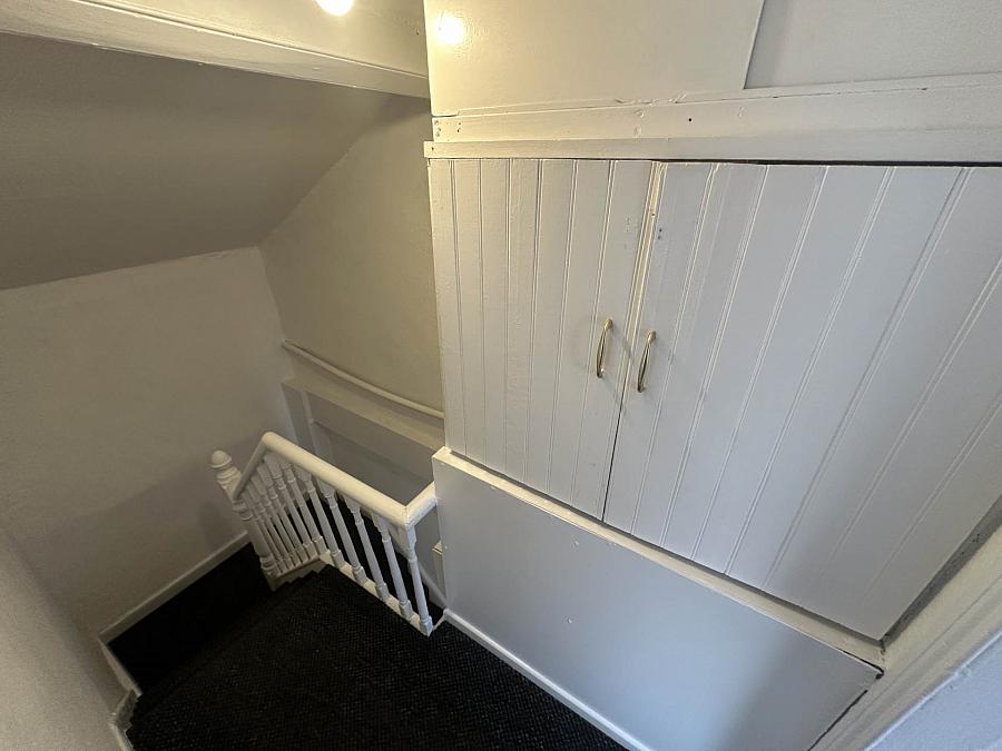 16 Nansen Street