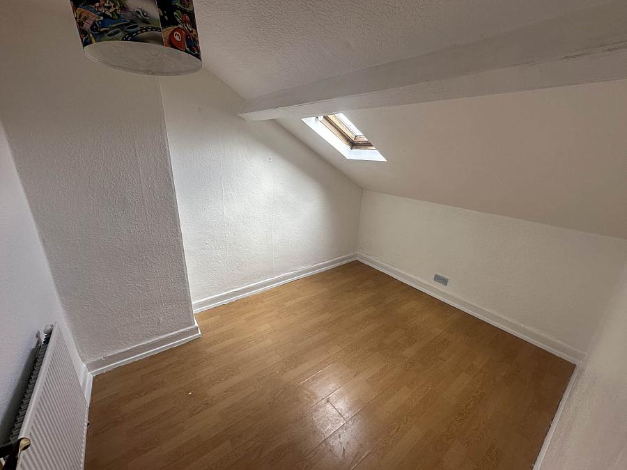 16 Nansen Street