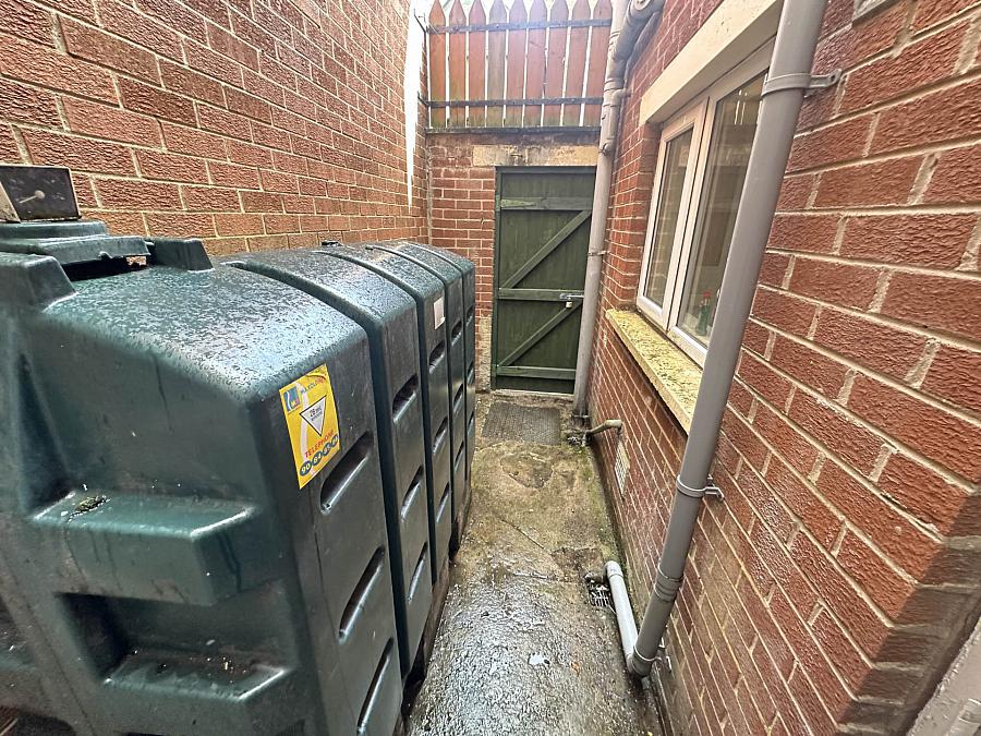 16 Nansen Street