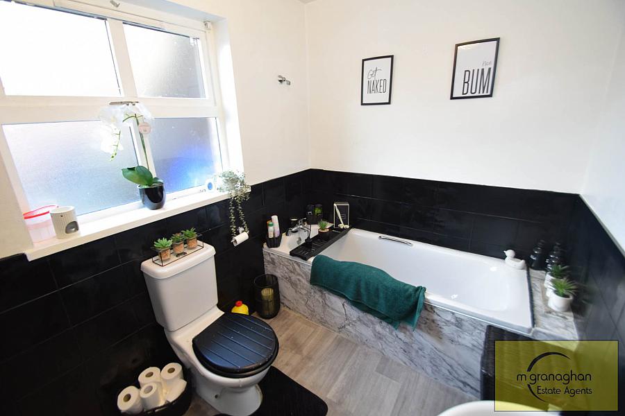 Apt 1 Rath Mor Stewartstown Road