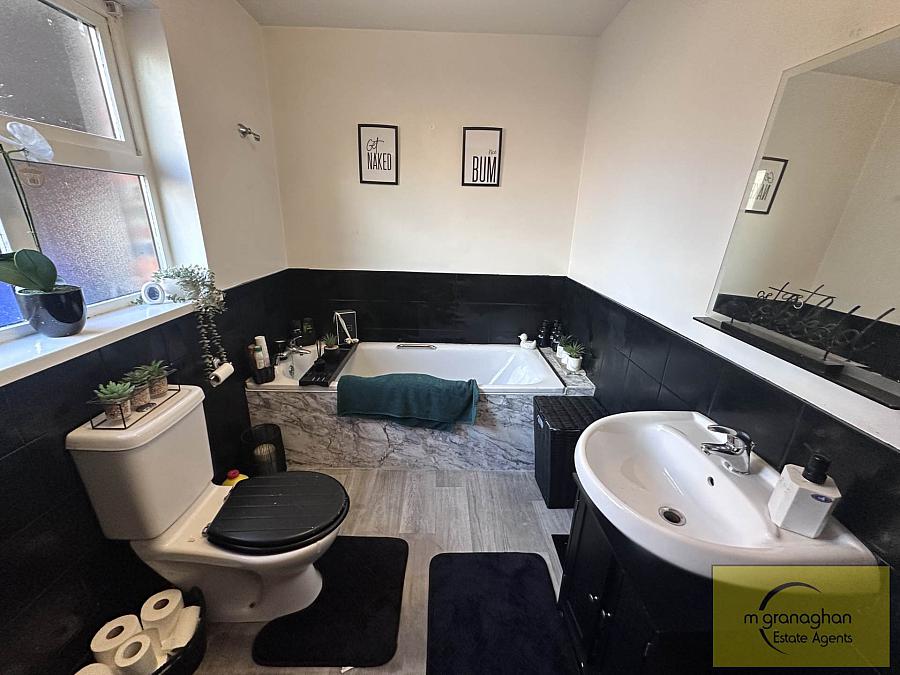 Apt 1 Rath Mor Stewartstown Road