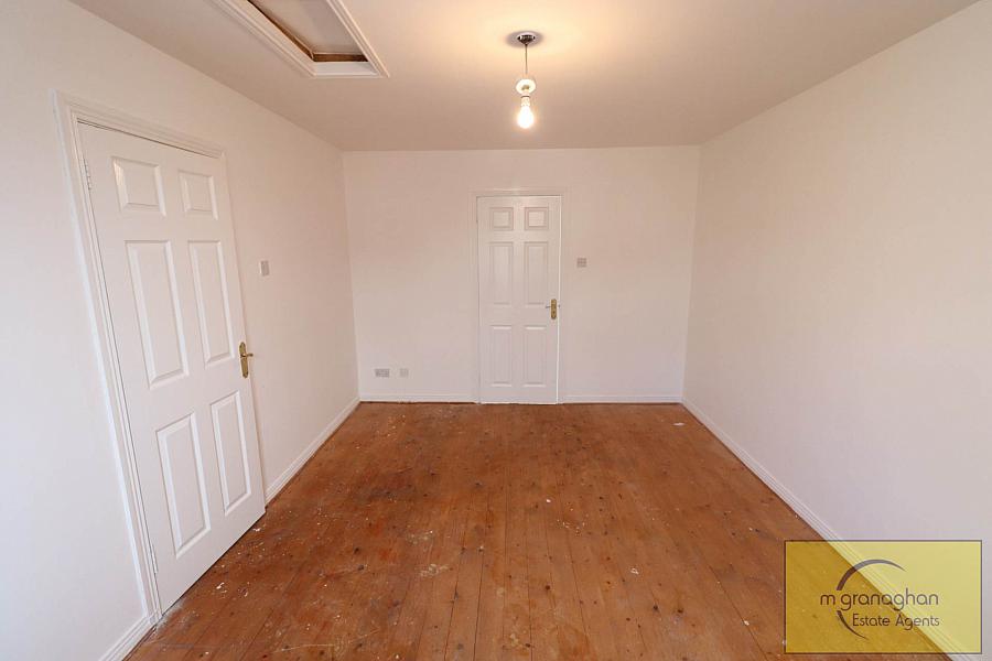 20 Mount Eagles Park