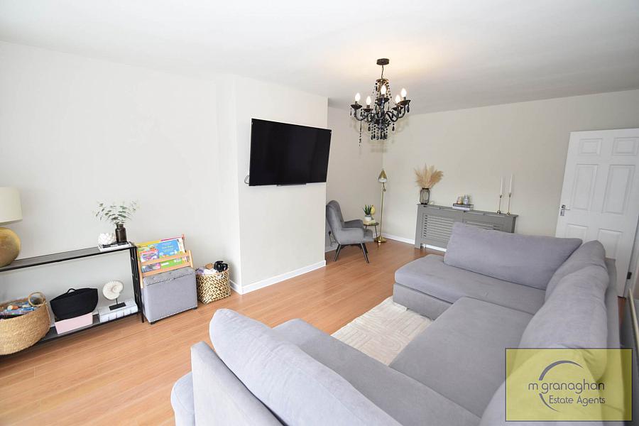 88 Lagmore Glen
