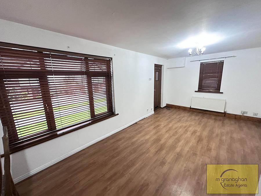 19 Meadowhill Grange