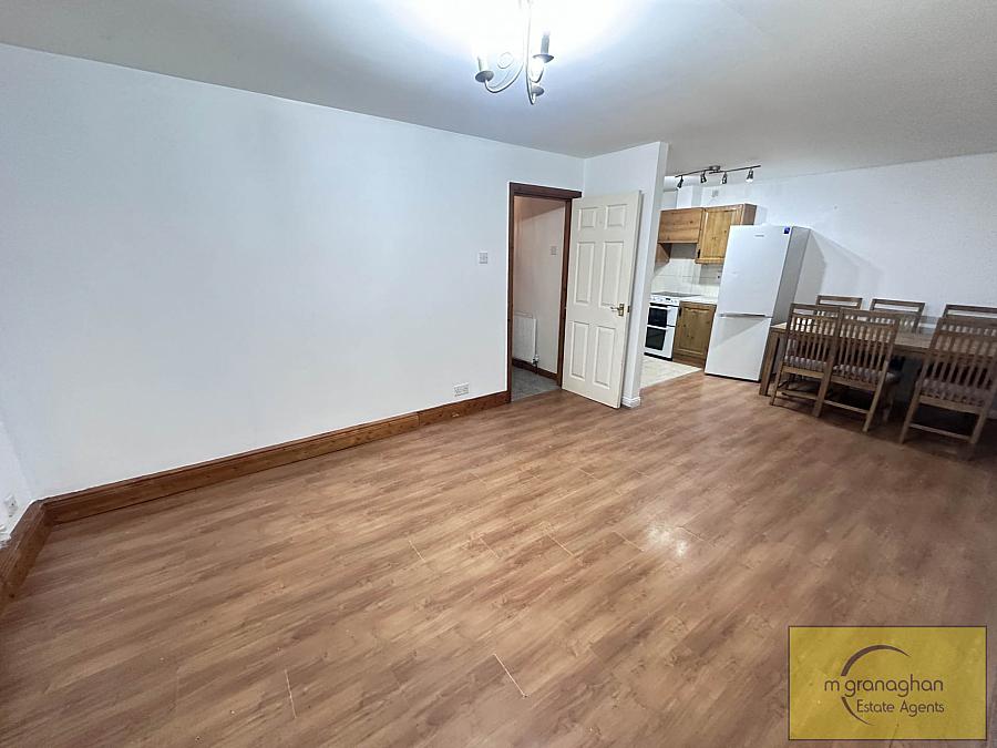 19 Meadowhill Grange