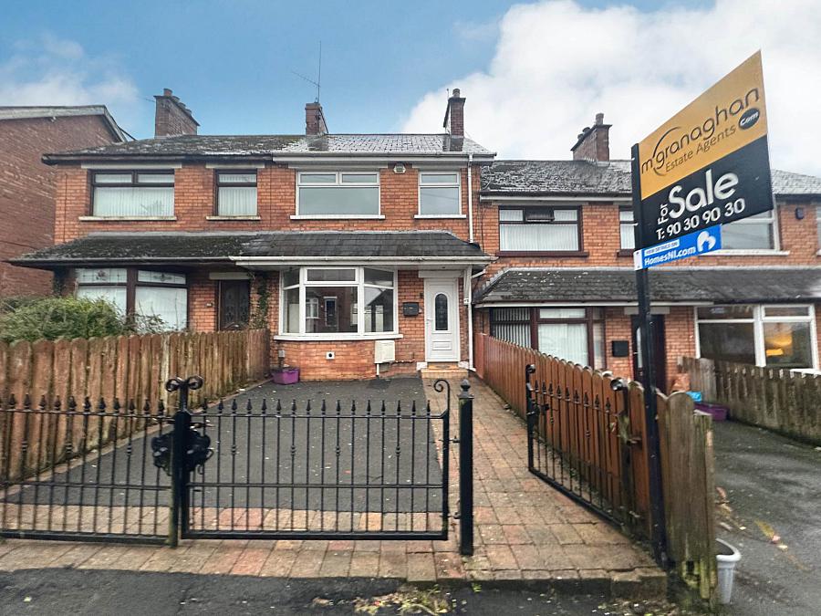 67 Sunnyhill Park, Dunmurry, Belfast, BT17 0PY