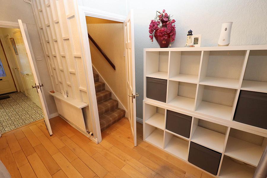 71 Riverdale Gardens