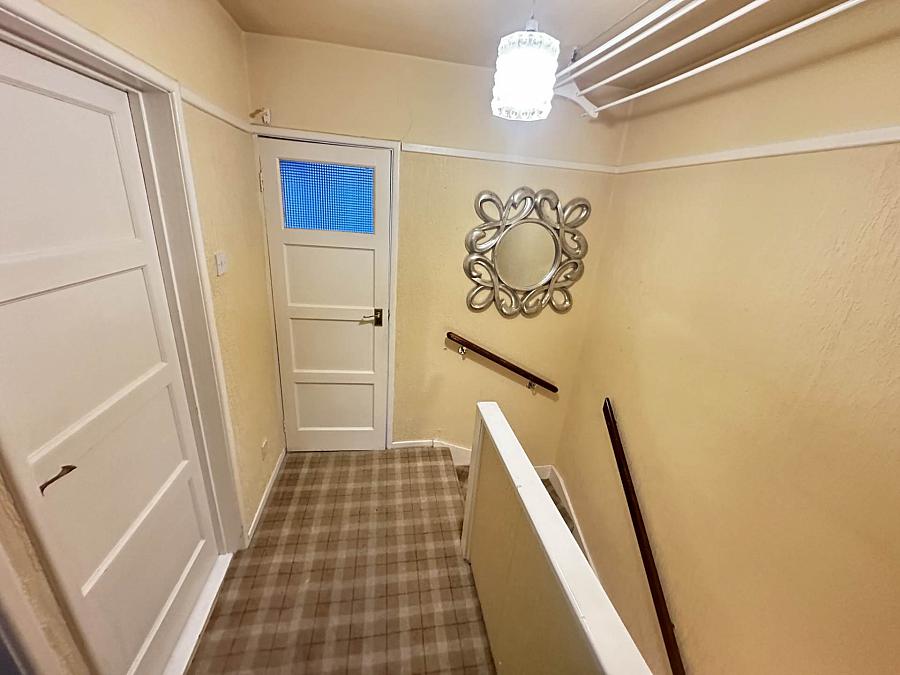 71 Riverdale Gardens