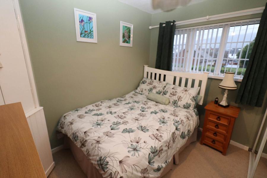 71 Riverdale Gardens