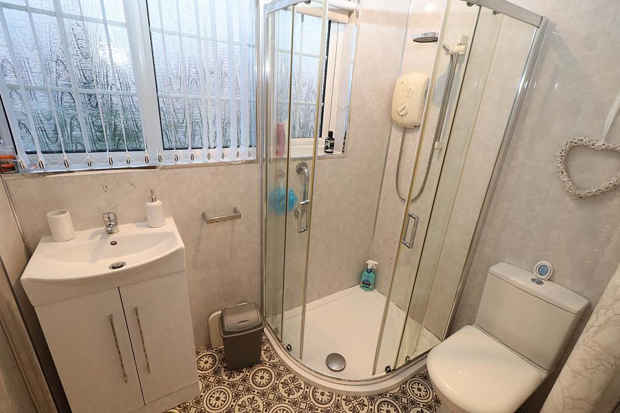 71 Riverdale Gardens