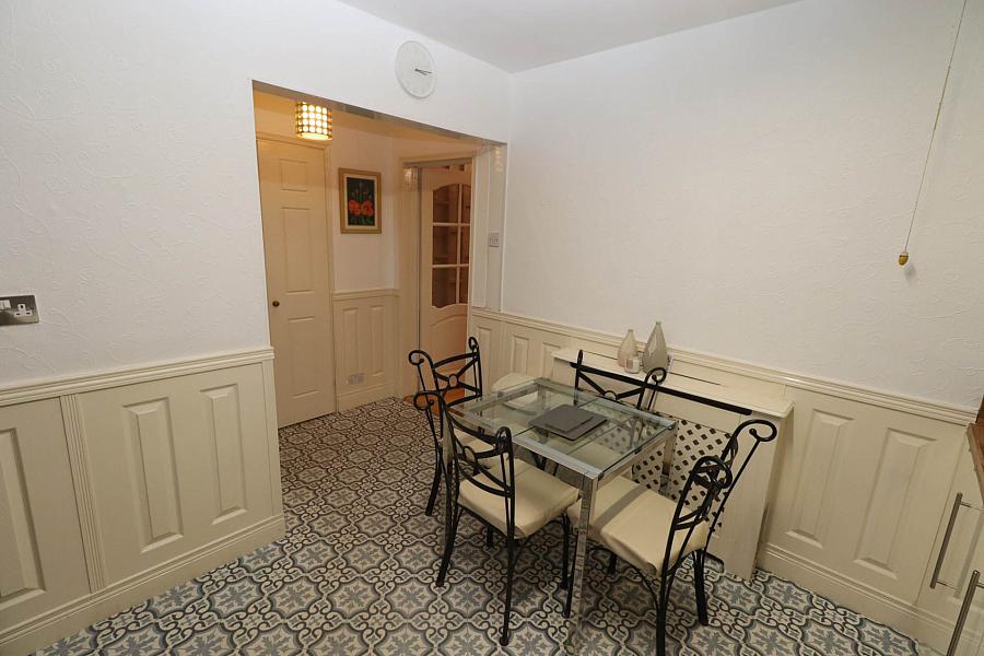 71 Riverdale Gardens