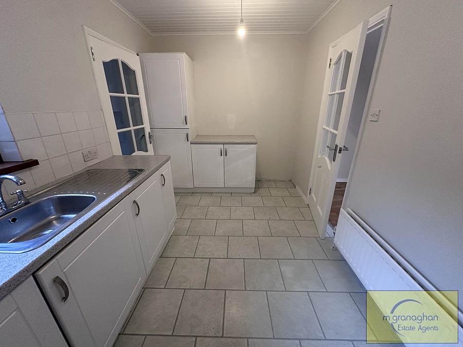 35 Beechmount Crescent