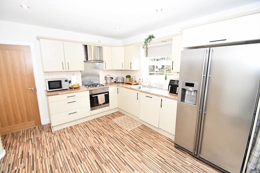 123 Mount Eagles Avenue