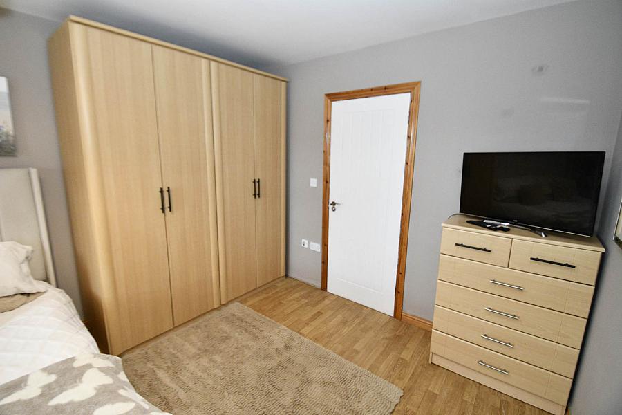 123 Mount Eagles Avenue