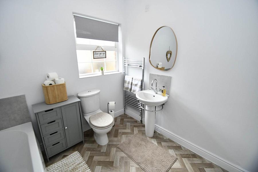 123 Mount Eagles Avenue