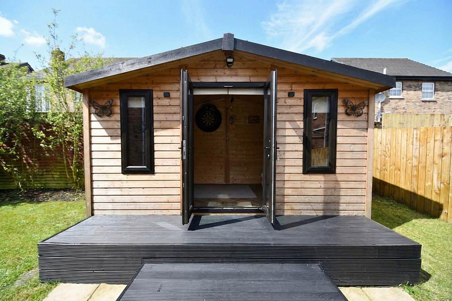 123 Mount Eagles Avenue