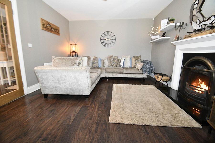 123 Mount Eagles Avenue