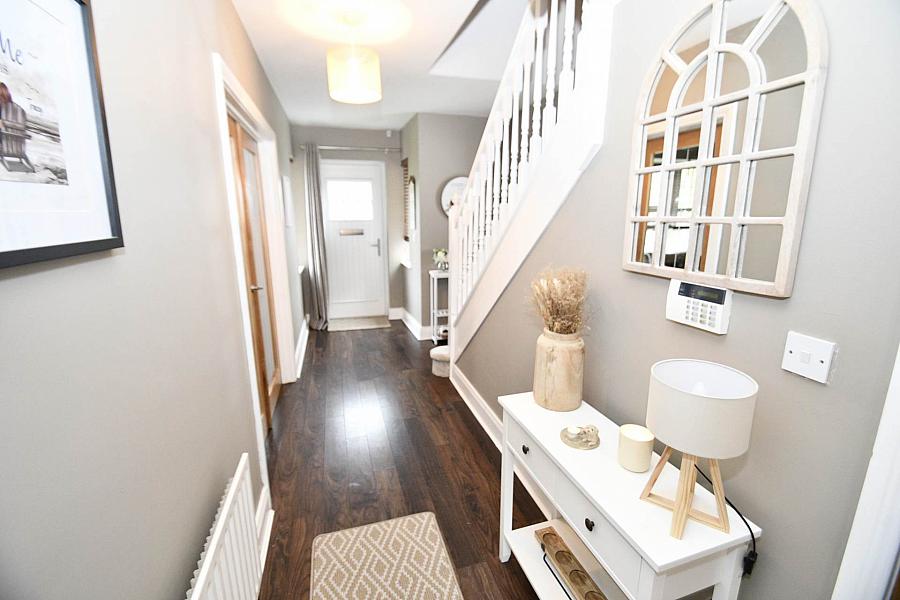 123 Mount Eagles Avenue