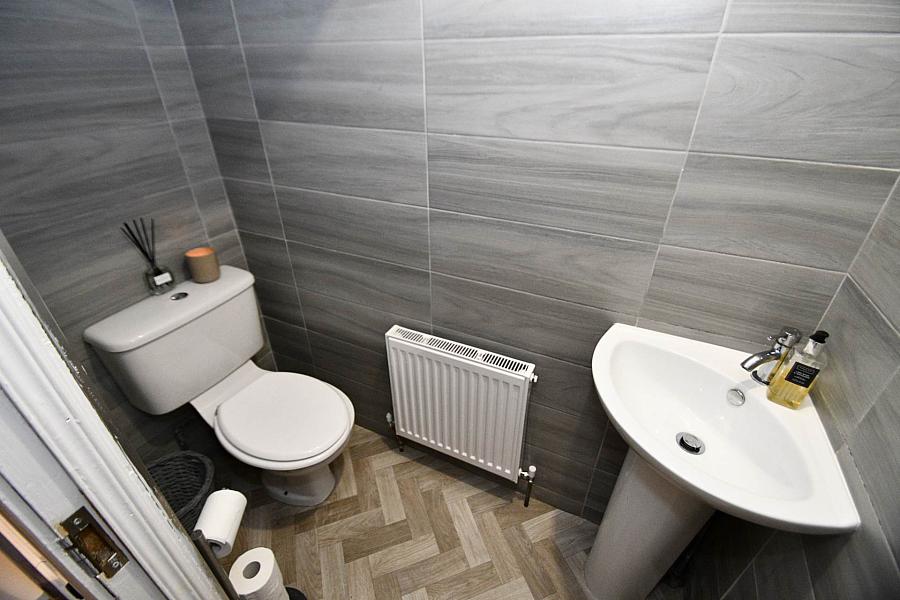 123 Mount Eagles Avenue