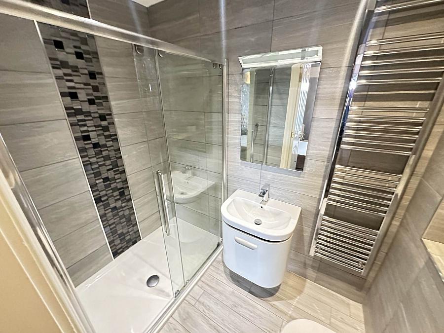 Apt 7 Casement Court Andersonstown Road