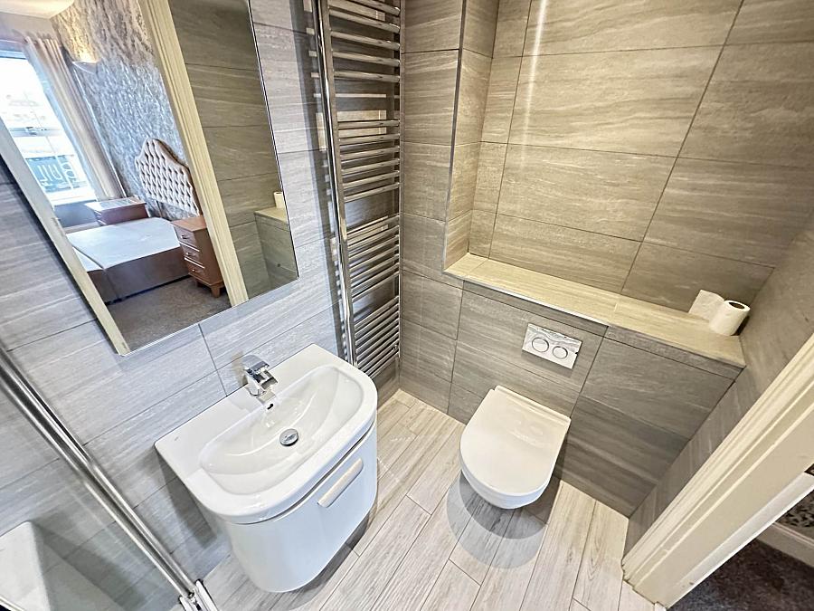 Apt 7 Casement Court Andersonstown Road