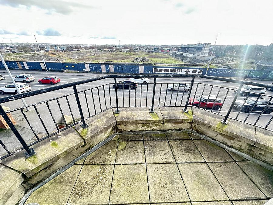 Apt 7 Casement Court Andersonstown Road