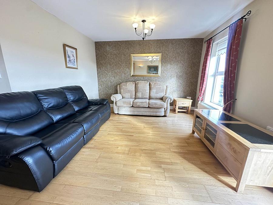 Apt 7 Casement Court Andersonstown Road