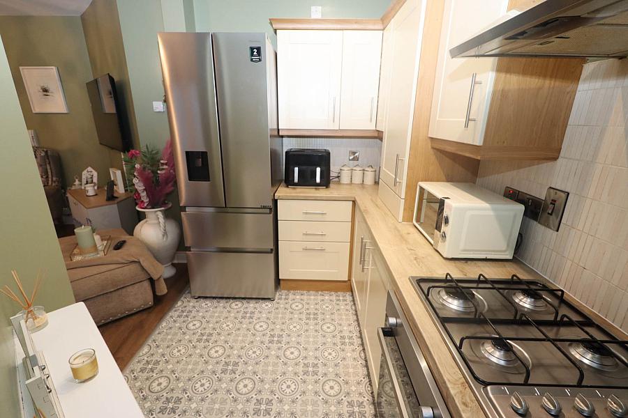 9 Pinetree Court      Glen Road