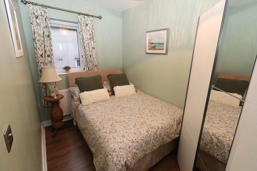 9 Pinetree Court      Glen Road