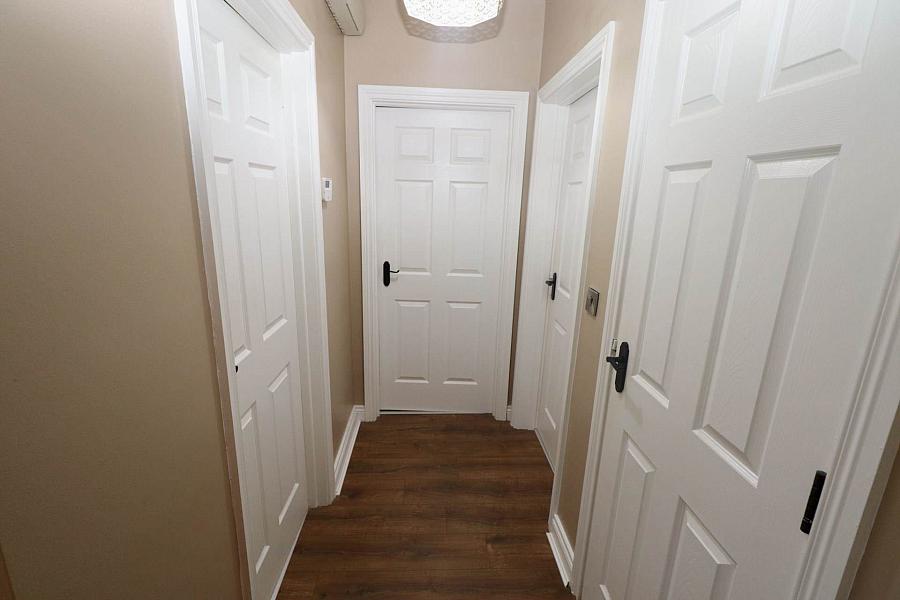 9 Pinetree Court      Glen Road