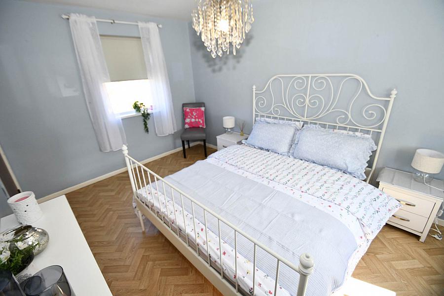 29 Beechmount Gardens