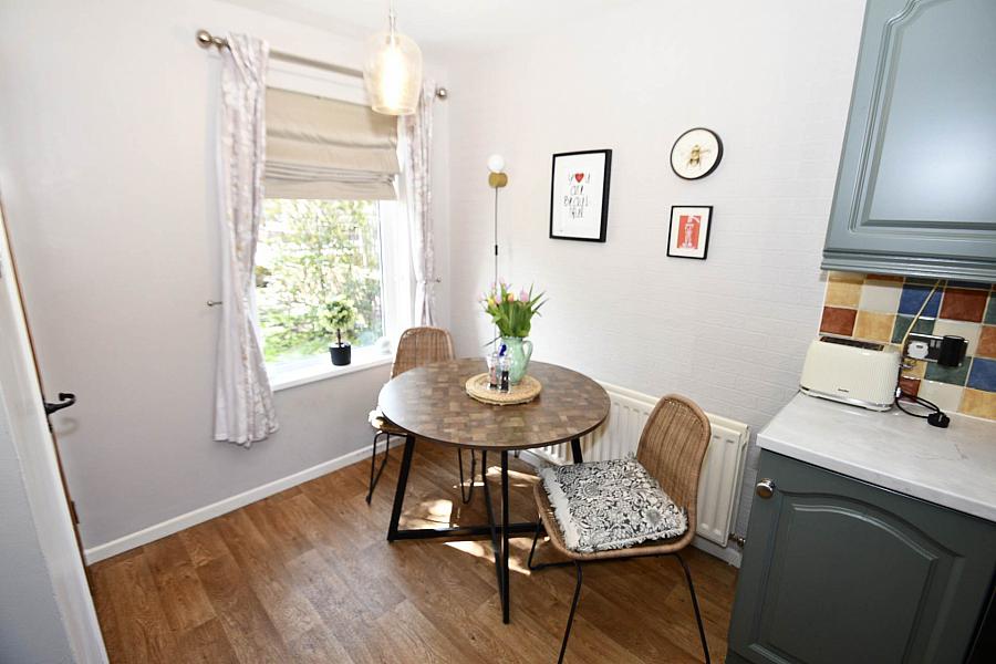 29 Beechmount Gardens