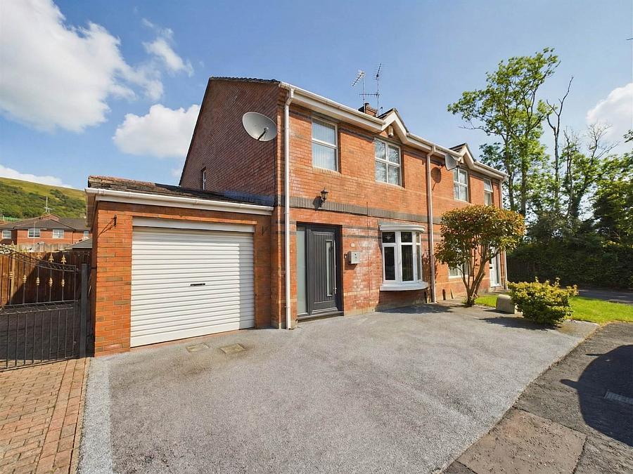 23 Airfield Heights, Andersonstown, Belfast, BT11 8QU