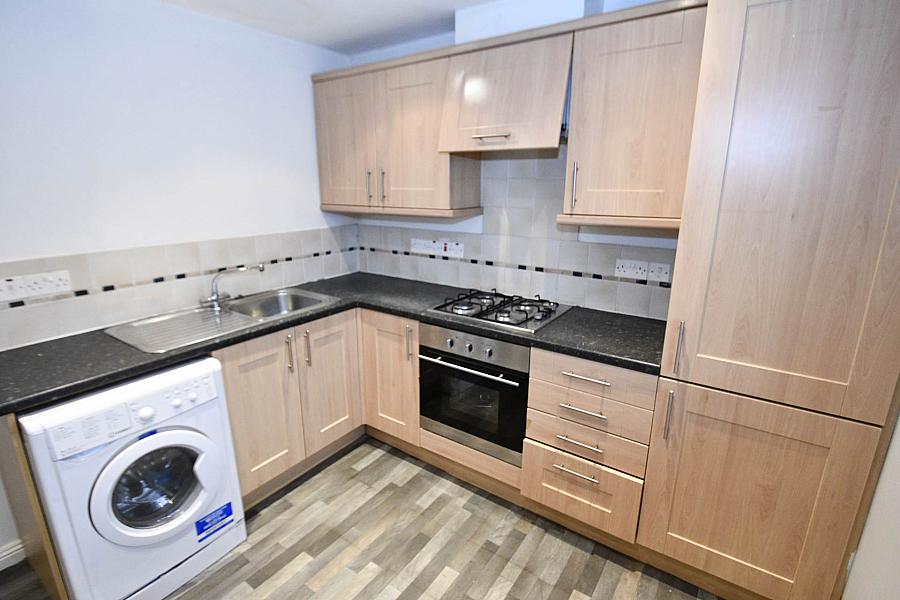 Apt      St Annes Road