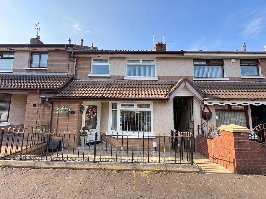 19 Rosgoill Drive