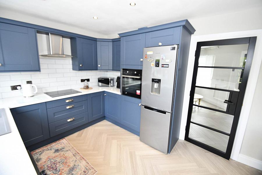 19 Rosgoill Drive