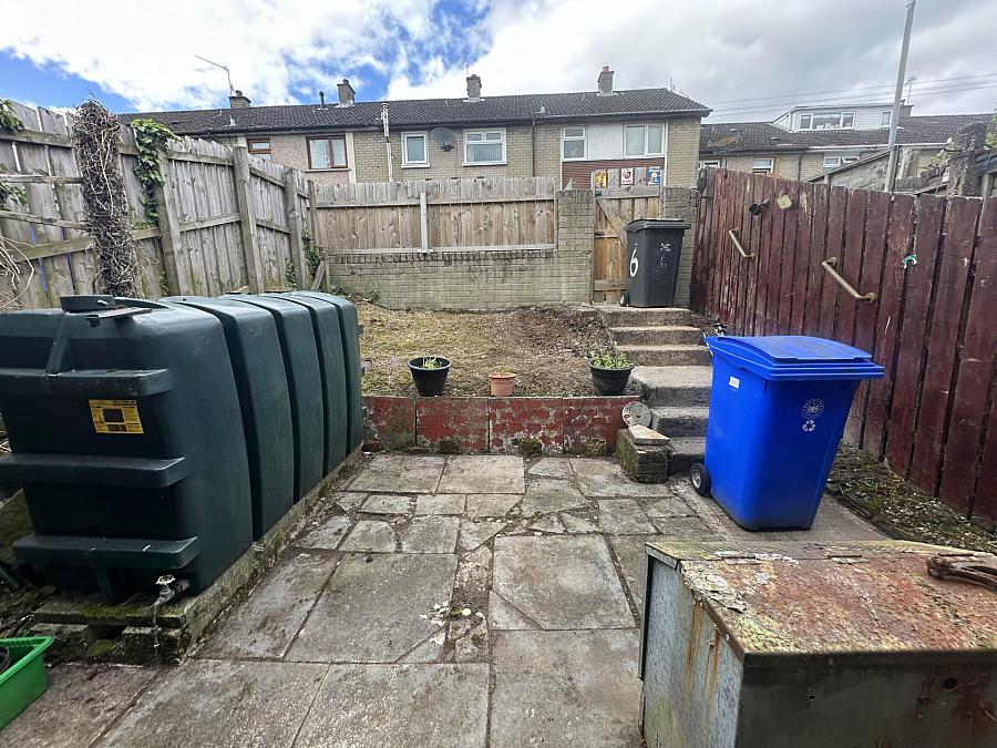 6 Corrib Avenue