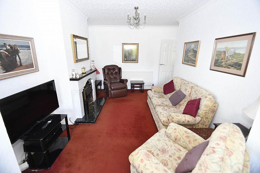 54 Mooreland Park