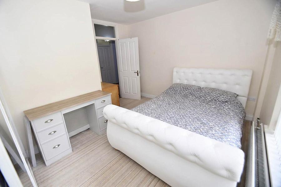 3A Meadowhill View