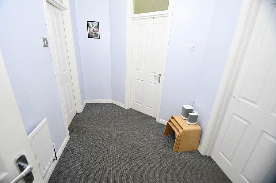 3A Meadowhill View