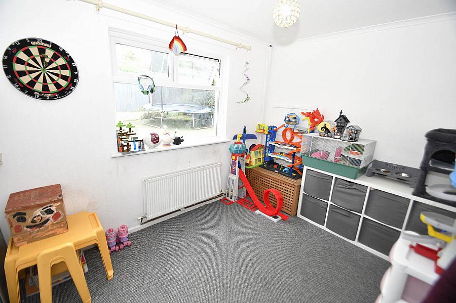 15 Slieveban Drive
