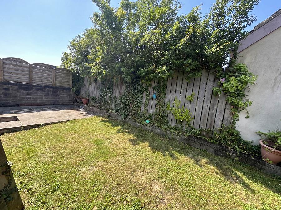 24 Willowvale Avenue