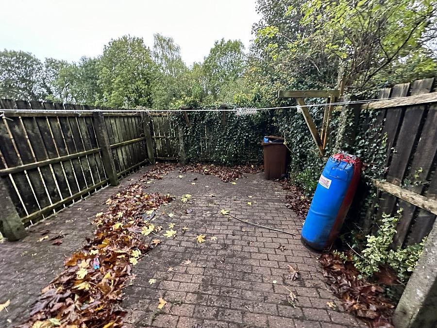 126 Ligoneil Road
